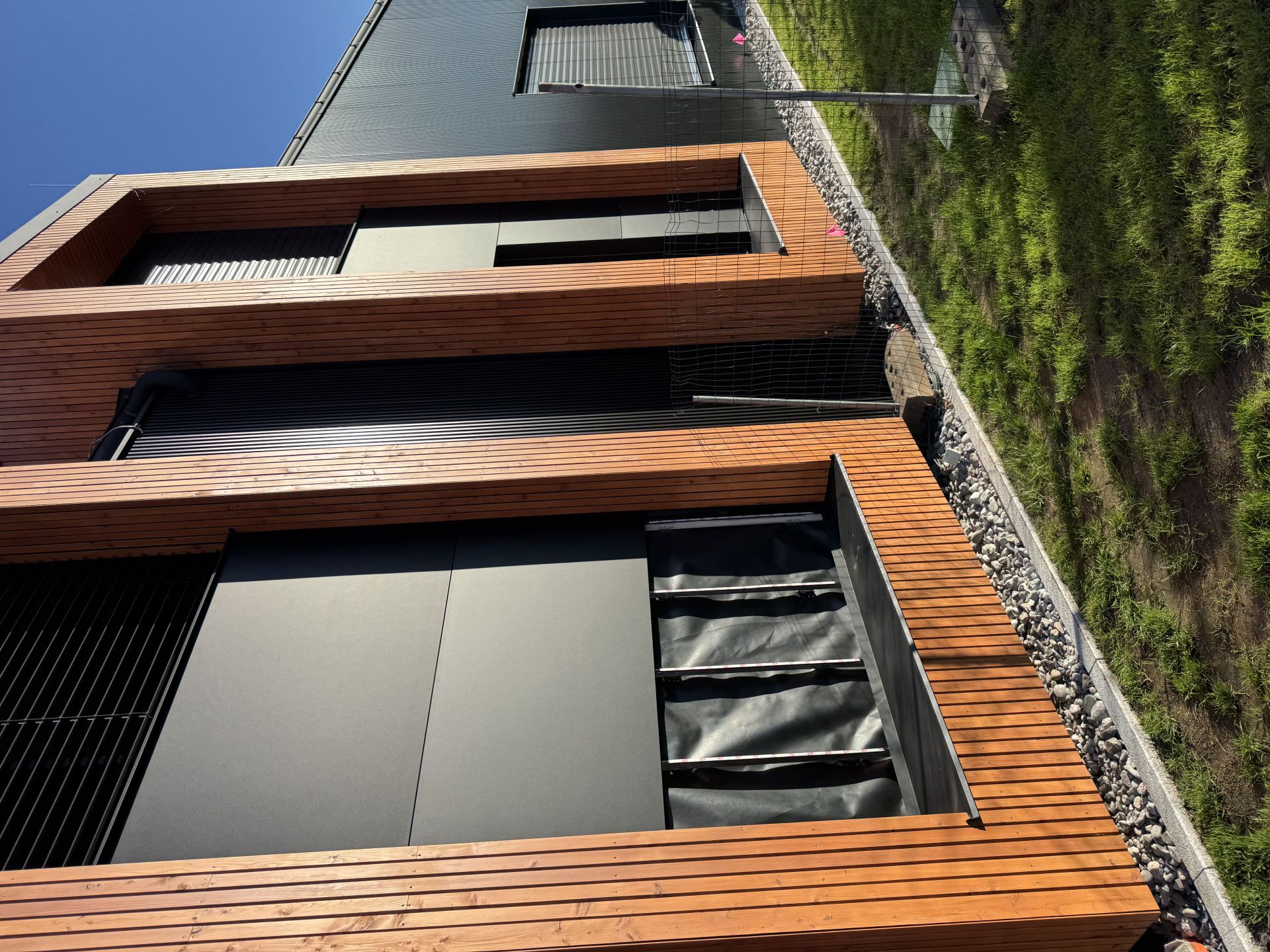 Dům ve vysok&eacute;m &uacute;jezdě - 5